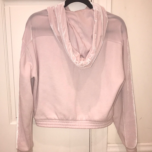 💗 Velour Cropped hoodie 💗 - Picture 4 of 16